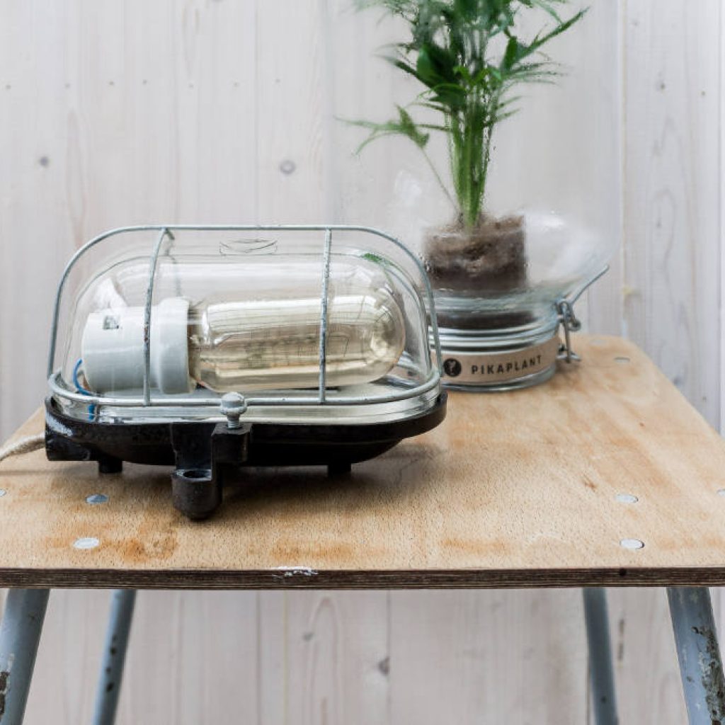 bijzettafel, vintage, industrieel, interieurstyling, interieuradvies, tuinhuis, upcycledinterieur, duurzaam