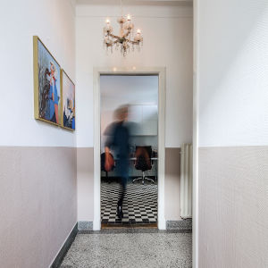 binnenkijken-in-woonhuis-didam-interieurontwerper-jantien-broere Nederland, Didam, 19 januari 2019
Binnenkijken bij Jantien Broere (48), Geert van den Bosch (54), Puck van den Bosch (17), Joep Polman (17) en Bram Polman (20)