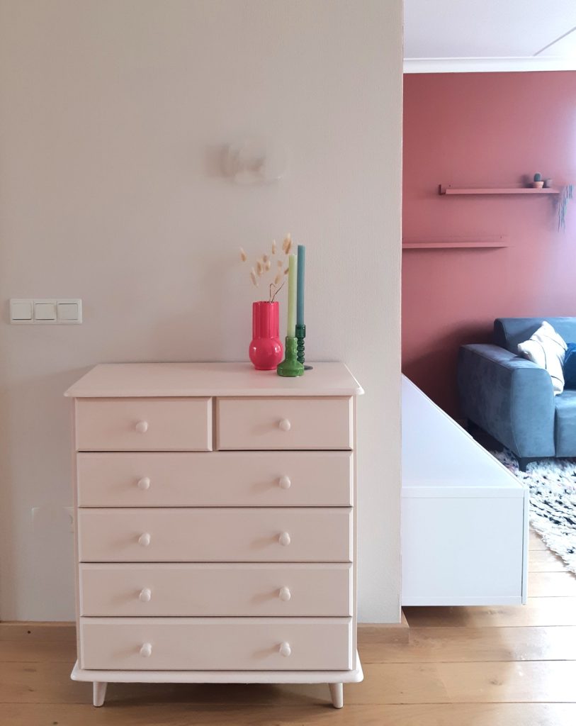 Metamorfose voor woning vna jong gezin in Montferland met kleur en stylingadvies